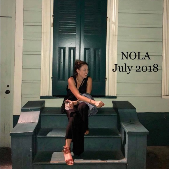 Loose fit jumpsuit with pockets. - Picture 3 of 8